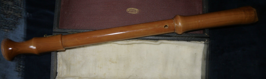 Tenor-Blockflöte C – Barockgriff, Holzbox, deutscher Stil – Technisch einwandfrei