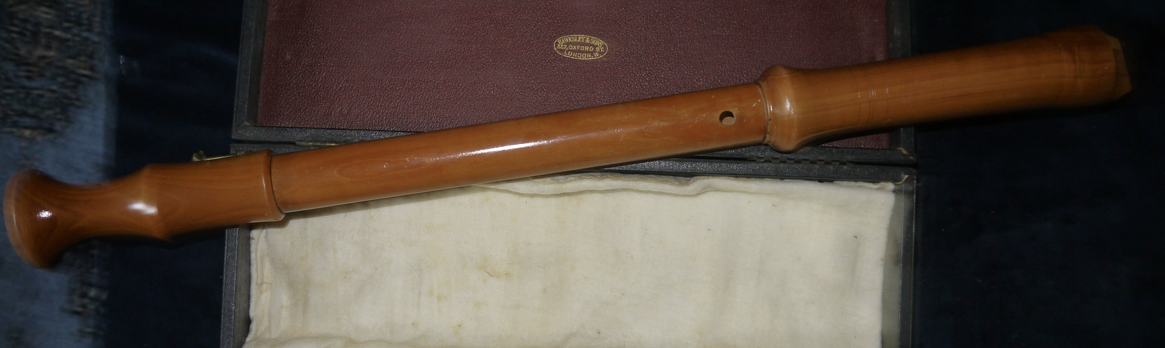 Tenor-Blockflöte C – Barockgriff, Holzbox, deutscher Stil – Technisch einwandfrei