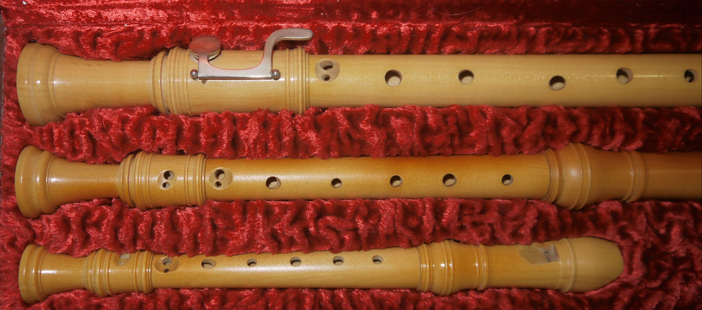 Werner Schneider Blockflöten-Konvolut „Meister" – Sopranino bis Tenor, geflammter Ahorn, barocker Griff